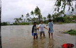 Le cyclone tropical intense Dina s'est abattu sur La Réunion le 22 janvier 2002. L'Ouest a été la région la plus touchée