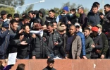 Manifestation à Bichkek contre le président Sooronbay Jeenbekov, le 7 octobre 2020 au Kirghizstan