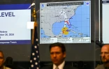 Le gouverneur de Floride Ron DeSantis lors d'une conférence de presse au Centre des opérations d'urgence à Tallahassee, le 26 septembre 2024, avant l'arrivée de l'ouragan Hélène