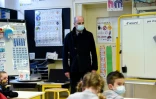 Le ministre de l'Education Jean-Michel Balquer dans une classe d'éciole primaire à la Ferté-Milon (Aisne), le 26 mars 2021