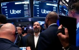 Dara Khosrowshahi, le PDG d'Uber, sur le célèbre parquet du New York Stock Exchange pour le baptême boursier de l'entreprise