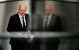 Le chancelier allemand Olaf Scholz s'exprime devant le Bundestag (chambre basse du parlement), le 23 mars Ă Berlin