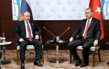 Le président russe Vladimir Poutine (g) et son homologue turc Recep Tayyip Erdogan à Antalya, le 16 novembre 2015