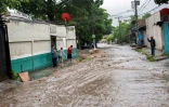 Une rue inondée après le passage de la tempête tropicale Amanda à San Salvador, le 31 mai 2020