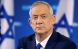 Le général israélien Benny Gantz, ancien chef d'état-major et à la tête de la liste "Bleu-Blanc" pour les prochaines élections législatives, donne une conférence de presse à Tel-Aviv, le 1er avril 2019