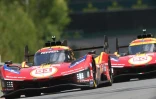 Deux Hypercars Ferrari lors des essais libres des 24 Heures du Mans, le 11 juin 2025