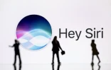 Apple est attendu notamment du côté de Siri, son assistant vocal qui a peu évolué depuis des années