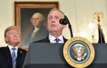 Le président américain Donald Trump et son secrétaire de la Défense James Mattis lors d'une conférence de presse à la Maison Blanche le 23 mars 2018