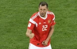 L'attaquant russe Artem Dzyuba exulte après son but face à l'Egypte au Mondial, le 20 juin 2018 à Saint-Pétersbourg