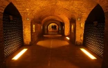 Les couloirs souterrains sous l'avenue de Champagne à Epernay, le 13 décembre 2019 où sont stockées des bouteilles de champagne prestigieuses