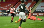 L'attaquant irlandais de Sheffield United, David McGoldrick, ouvre le score face à Manchester United, lors de leur match de Premier League, le 17 décembre 2020 à Sheffield