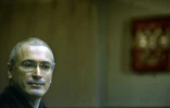 L'ancien patron de Ioukos, Mikhaïl Khodorkovski, devant un tribunal à Moscou le 2 novembre 2010