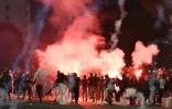 Des supporters marseillais lancent des fumigènes, avant le match de phase de poules de la Ligue Europa contre la Lazio Rome, le 25 octobre 2018 au Stade Vélodrome