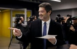 André Ventura, leader du parti d'extrême droite Chega (Assez), vote pour le second tour de l'élection présidentielle portugaise à Lisbonne, le 8 février 2026