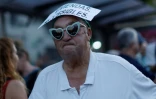 Des manifestants participent Ă une manifestation contre les expulsions et la crise du logement prĂšs de la Puerta del Sol, Ă Madrid, le 26 septembre 2026