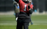 Le Quarterback des Carolina Panthers, Cam Newton, s'entraîne le 5 février, à San Jose, pour le 50e Super Bowl