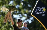 Le Belge Wout van Aert vainqueur de la 21e et dernière étape du Tour de France, entre Chatou et Paris, le 18 juillet 2021