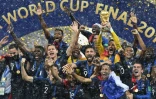 Le titre de champion du monde pour les Bleus vainqueurs de la Croatie, le 15 avril 2018 au stade Loujniki à Moscou