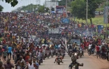 Foule en liesse à Conakry après le coup d'Etat contre le président Alpha Condé, le 5 septembre 2021