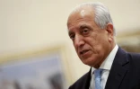 Une photo prise le 8 juillet 2019 montre l'émissaire américain chargé des négociations avec les insurgés afghans, Zalmay Khalilzad, lors de pourparlers à Doha, la capitale du Qatar