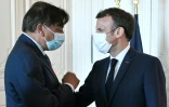 Emmanuel Macron rencontre le patron d'ArcelorMittal Lakshmi Mittal durant le forum "Choose France" au château de Versailles dans les Yvelines, le 28 juin 2021