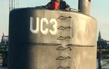 Une femme présumée être la journaliste Kim Wall à bord du sous-marin privé UC3 Nautilus le 10 août 2017 dans la baie de Copenhague