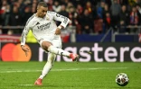 Kylian Mbappé avec le Real Madrid lors de la séance de tirs au but contre l'Atletico Madrid au Metropolitano, le 12 mars 2025 