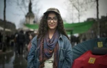 Cherifa, adepte de la "Nuit debout", le 6 avril 2016 place de la République à Paris