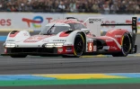 La Porsche Penske N.6 s'est élancée de la pole position aux 24 Heures du Mans le 15 juin 2024 sur le cirtcuite de la Sarthe (ouest de la France)