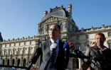 Le directeur du Louvre, Jean-Luc Martinez, répond à des journalistes le 6 juillet 2020