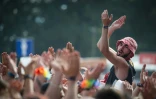 Chaude ambiance aux Vieilles Charrues à Carhaix-Plouger dans le Finistère, le 18 juillet 2018