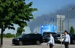 De la fumée à proximité de l'endroit où se tient le Forum économique (SPIEF) de Saint-Pétersbourg, le 3 juin 2026, en Russie