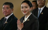 Paetongtarn Shinawatra lors d'une conférence de presse le 29 août 2025 à Bangkok, peu après l'annonce de sa destitution de son poste de Première ministre thaïlandaise