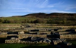 Les ruines du fort romain de Vindolanda, à un kilomètre au sud du mur d'Hadrien, près d'Hexham, dans le nord de l'Angleterre, le 19 janvier 2022