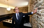 François Hollande inaugure un luxueux domaine hôtelier, le 11 août 2016 à Arnac-Pompadour en Corrèze