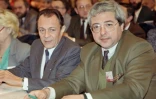 Michel Rocard (g) et Jean-Paul Huchon au Congrès extraordinaire du PS à La Défense, à l'ouest de Paris, le 14 décembre 1991