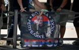 Un portrait du défunt chef militaire serbe de Bosnie Ratko Mladić lors d'une commémoration militaire en son honneur à la Maison de l'armée serbe, à Belgrade, le 5 septembre 2026 en Serbie
