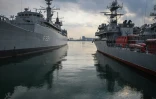 Des navires militaires amarrés au port de Constanta le 4 mars 2022 en Roumanie.