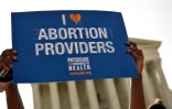 La haute instance judiciaire a jugé illégale une loi de 2013 au Texas qui impose aux cliniques pratiquant des avortements de posséder un plateau chirurgical digne d'un milieu hospitalier