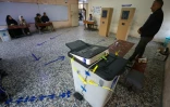 Un bureau de vote lors des élections des conseils provinciaux, le 18 décembre 2023 à Bagdad, en Irak
