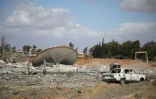 Le site d'une frappe israélienne dans le gouvernorat de Hama, dans le sud de la Syrie, le 3 avril 2025