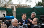 Le président du consistoire israélite de Marseille, Zvi Ammar, devant l'école "La Source", le 11 janvier 2016 à Marseille