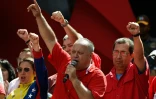 Le président de l'Assemblée constituante vénézuélienne Diosdado Cabello prend la parole pendant un rassemblement de soutien au président Nicolas Maduro, à l'extérieur du palais présidentiel de Caracas, le 6 août 2018
