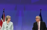 La Première minsitre britannique Theresa May et le président de la Commission européenne Jean-Claude Juncker, le 8 décembre 2017 à Bruxelles
