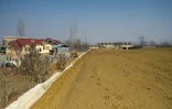 Des maisons près d'une autoroute en construction à Baramulla, le 15 janvier 2025 au Cachemire Indien