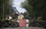 Des barricades érigées sur une route dans la ZAD de Notre-Dame-des-Landes, le 12 avril 2018
