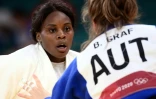La judoka Madeleine Malonga lors de son combat victorieux face à l'Autrichienne Bernadette Graf, le 29 juillet 2021 aux JO de Tokyo