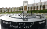 Flamme éternelle en mémoire à la lutte menée par l'Organisation des moudjahidines du peuple d'Iran (OMPI), installée à Ashraf 3, près de Tirana, le 4 mars 2020