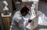 La manufacture Konouz, en périphérie du Caire, où sont confectionnées des reproductions d'objets antiques, le 17 mai 2021 en Egypte