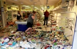 Un magasin pillé et saccagé lors des manifestations anti-G20, le 8 juillet 2017 à Hambourg